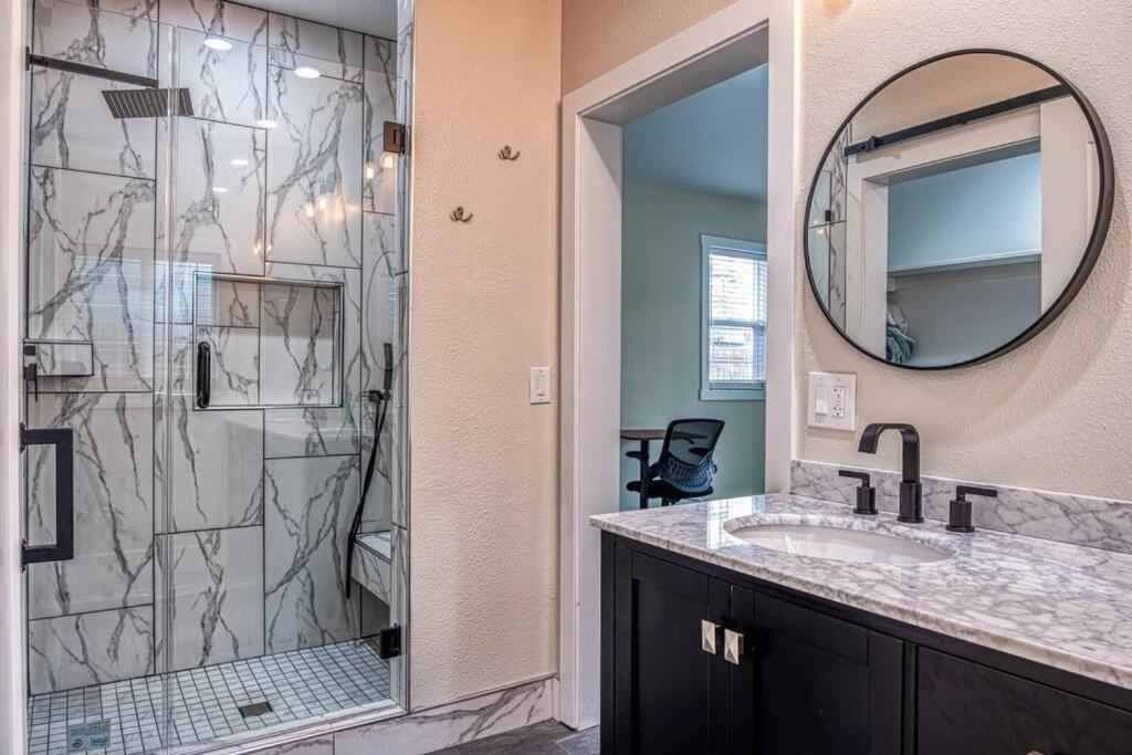 4Br Victorian Walk To Uc Davis & Shriner Med Cen Villa Sacramento Exterior photo